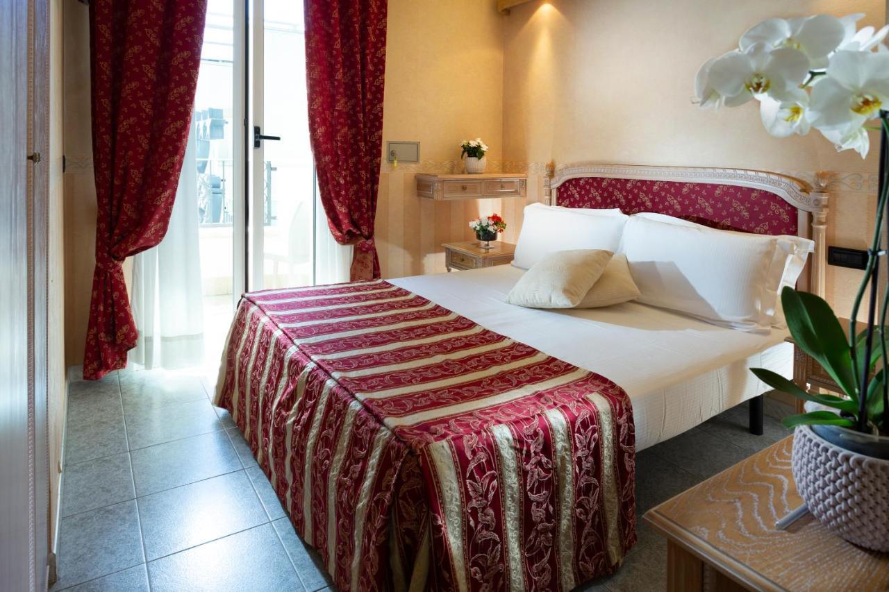 Hotel Gallia Palace 리미니 외부 사진