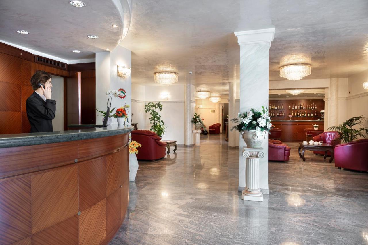 Hotel Gallia Palace 리미니 외부 사진
