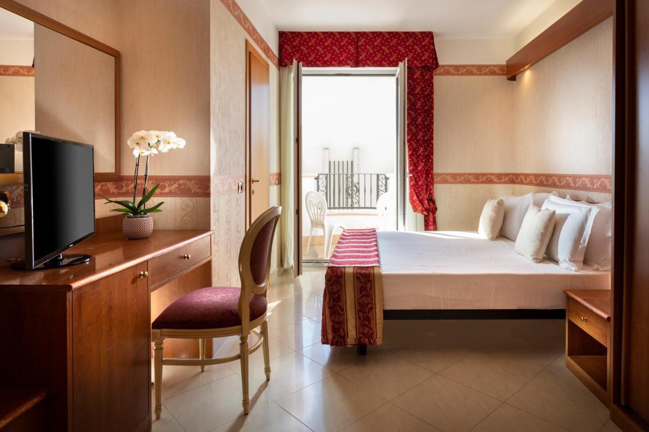 Hotel Gallia Palace 리미니 외부 사진